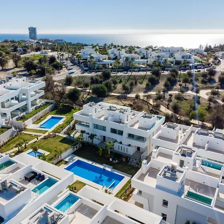 Casa Isabel: Luxury With Private Infinity Pool Holiday home Marbella