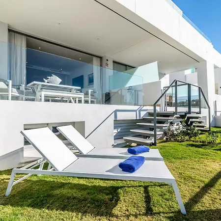 Casa Isabel: Luxury With Private Infinity Pool Holiday home